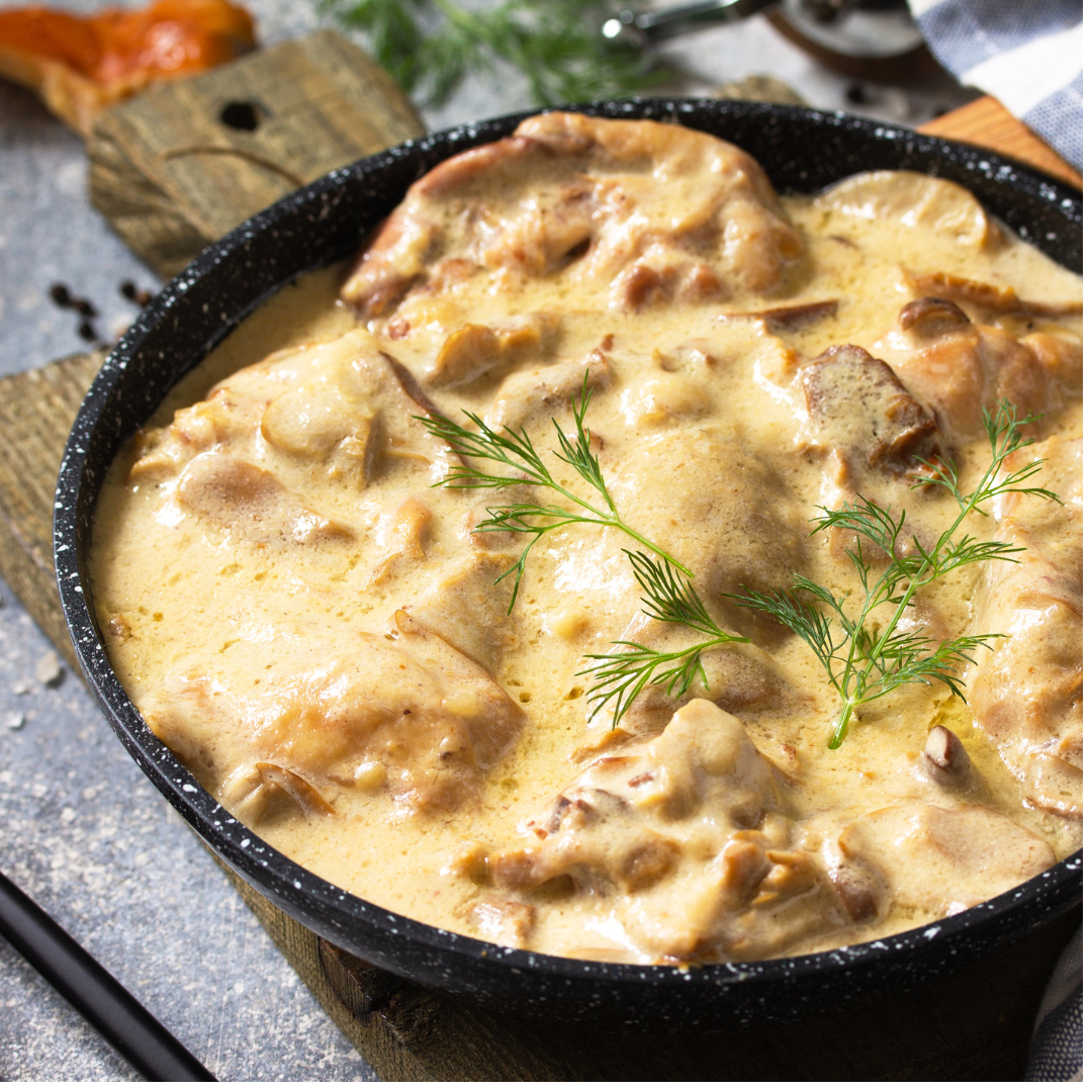Savory Garlic & Butter Natural Refrigerated Gravy